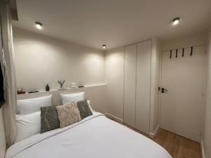 Le Cocon des Sablons - Tour Eiffel Champs Elysées