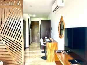 Central Studio Luxurious Condo Fast Wifi