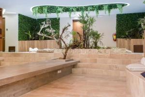 Central Studio Luxurious Condo Fast Wifi