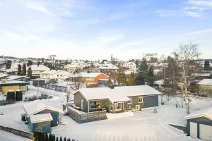 Koselig hus i Hamar med jacuzzi og elbillader - Nes i Ådal