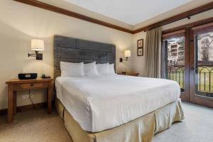 The Charter at Beaver Creek E1105
