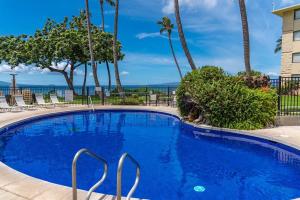 Direct Oceanfront—Fully remodeled—Sleeps 6