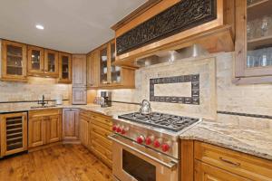 The Charter at Beaver Creek E3405