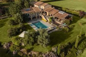 La Villa Bleue, Luxe, Piscine et Spa - Viazac