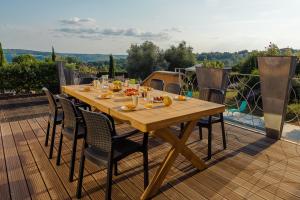 Villas La Villa Bleue, Luxe, Piscine et Spa : photos des chambres