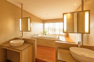 Villas La Villa Bleue, Luxe, Piscine et Spa : photos des chambres