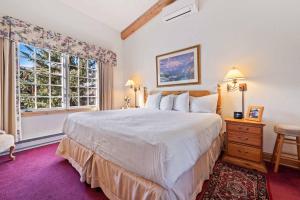 The Charter at Beaver Creek E2205