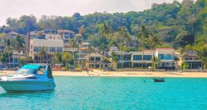 Beach Front Queens Castle - Kid friendly, Holiday like Royalty