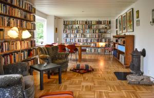 4 Bedroom Amazing Home In Simrishamn