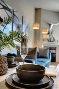 Penthouse One Bedroom Garden View Condo by UCLA - Bel Air