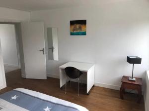Maisons de vacances Maison charmante en centre-ville de Valognes, pour 10 pers : photos des chambres