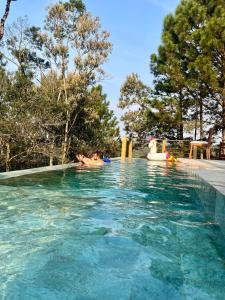 Paraíso em Rancho Queimado com piscina aquecida