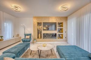 Luxury villa with a swimming pool Zaton, Zadar - 23511