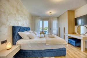 Luxury villa with a swimming pool Zaton, Zadar - 23511