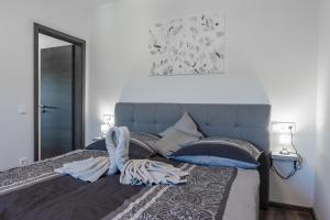 Apartments with parking space Vir - Lozice, Vir - 23514