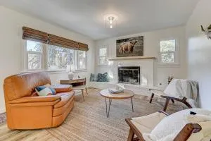 Large Pet-Friendly Sleeps 10 Near Palmer Park - Papeton