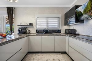 Luxury villa with a swimming pool Sibenik - 21484