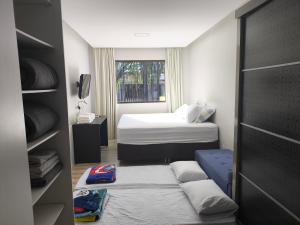 Piscina suíte grande área gourmet