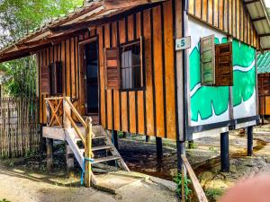 Salacia Palmbeach Hostel