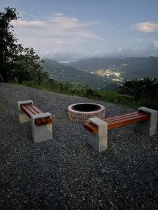 Ferrous Paradise - Tiny Container home in Adjuntas