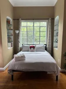 The Orange House - Dupont Circle