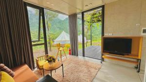 Ora Hill Retreat