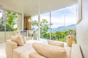 Mountain Skyline Glass House V1 Doi Sakad, Nan