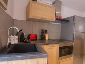 2 pièces 6 pers, terrasse, parking, animaux acceptés - FR-1-263-539