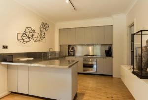 Sophisticated Apartment -City