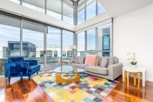 2BR Apt Near Parliament House - Hosted by Canstay