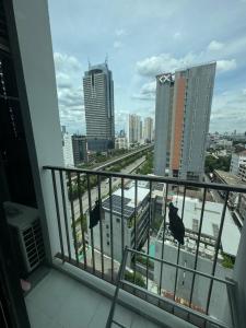 Fuse คอนโด สาทร-ตาสิน