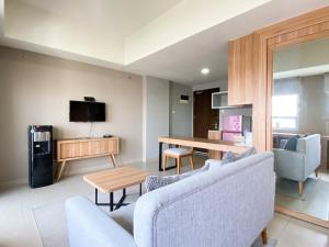 Spacious and Elegant Studio Apartment Mustika Golf Residence By Travelio