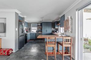 Stylish Coastal Retreat in Paternoster