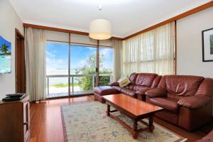 Jimmys Beach Waterfront