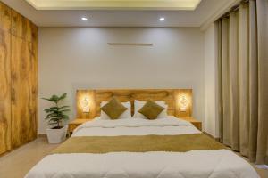 The Lodgers Luxury 1 BHK Serviced Apartment in Gurugram Near Millennium City Centre Metro