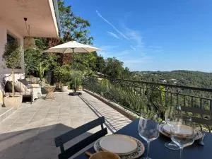 Joli appartement avec vue incroyable - Saint-Jeannet