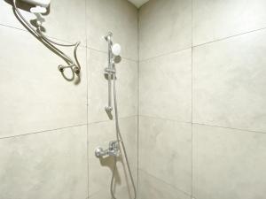 Comfy and Modern Studio at Pollux Chadstone Apartment By Travelio