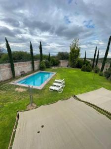 Hermosa espaciosa casa de campo con alberca