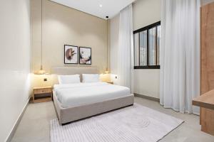 Silkhaus Luxury 3BDR Quturba at Diyar Building - O