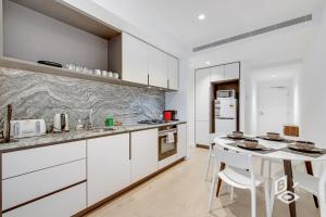 REST COLLECTION Apartments on West Side Place