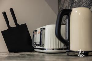 REST COLLECTION Apartments on West Side Place