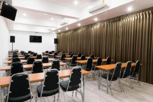 KHAO YAI FREE Karaoke 9BR - Barnsanfun