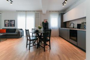 Maria - Modern Apartment with Parking and Workspace