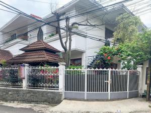 Cozy Homestay Syariah Mitra RedDoorz Bandung