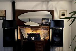 Unique loft on paris doorstep