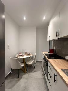 Cozy central apartment with yard