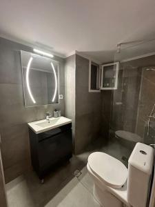 Cozy central apartment with yard