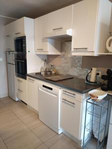 Beau studio avec grande terrasse