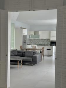 LUXURY PRIVATE POOL VILLA in Huahin