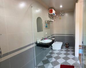 Phòng Đôi Loại Sang (Deluxe Double Room)